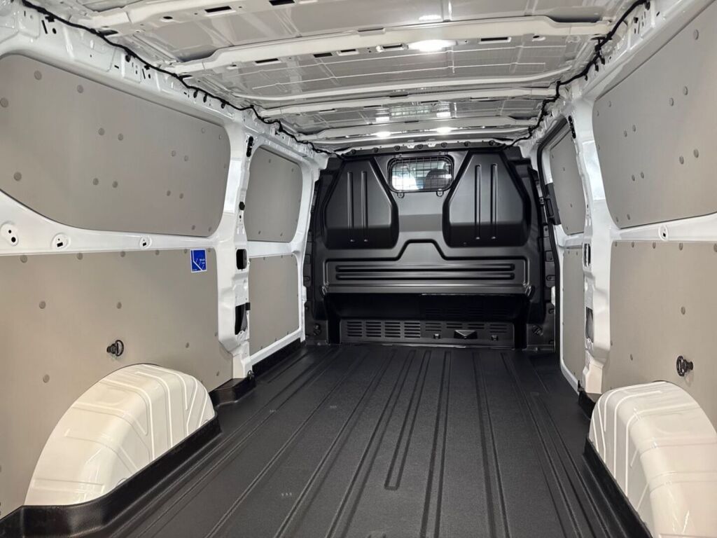 Ford Transit Custom 2026 Frozen White