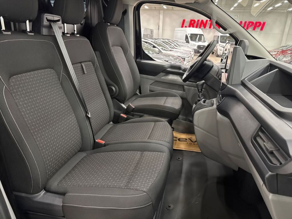 Ford Transit Custom 2026 Musta