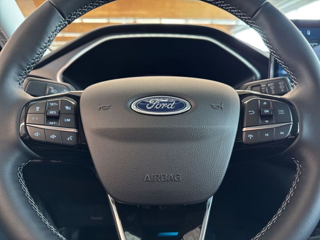 Ford Kuga 2026 Frozen White