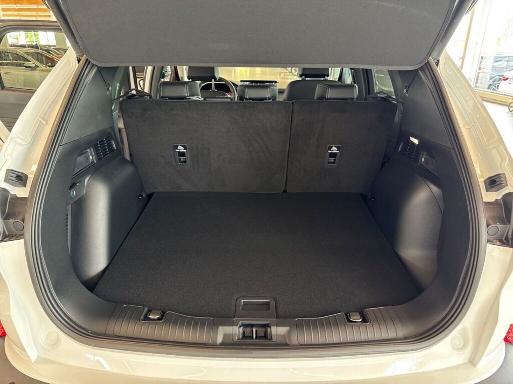 Ford Kuga 2026 Frozen White