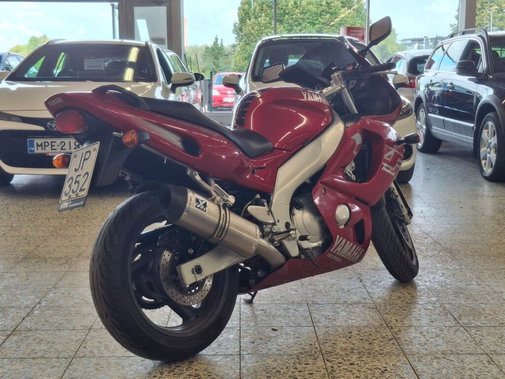 Yamaha YZF 2000 Valkoinen