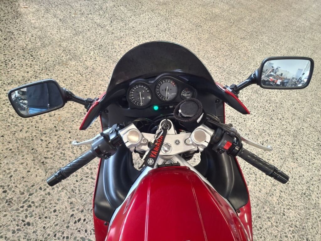 Yamaha YZF 2000 Valkoinen