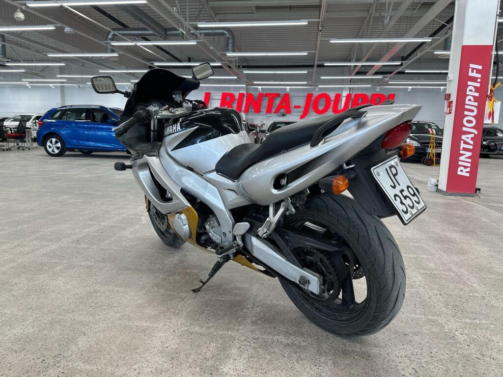Yamaha YZF 2000 