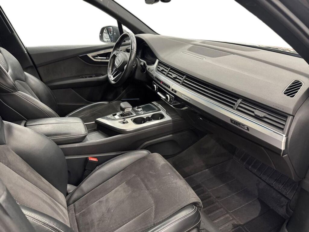 Audi Q7 2015 Harmaa