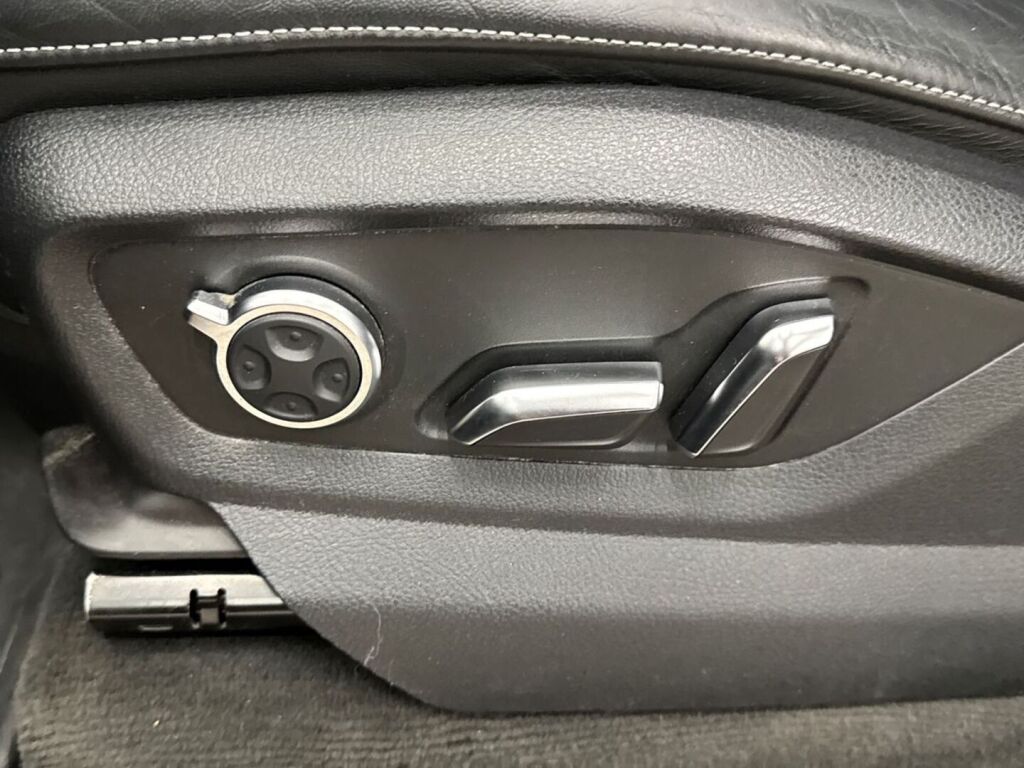 Audi Q7 2015 Harmaa