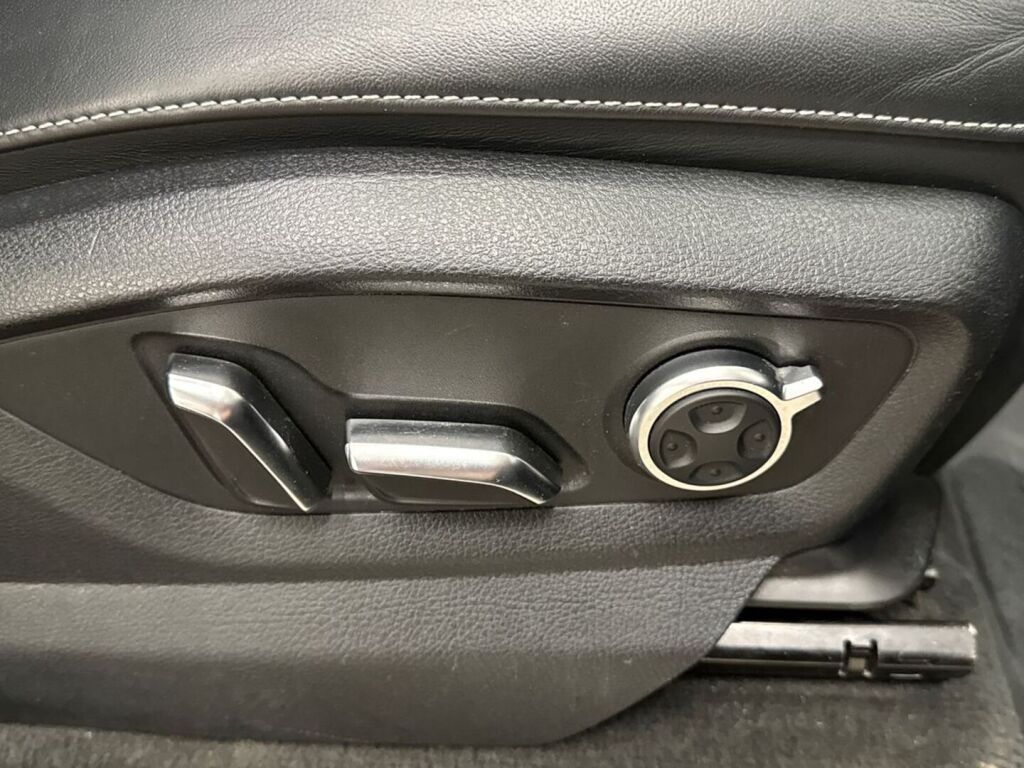 Audi Q7 2015 Harmaa
