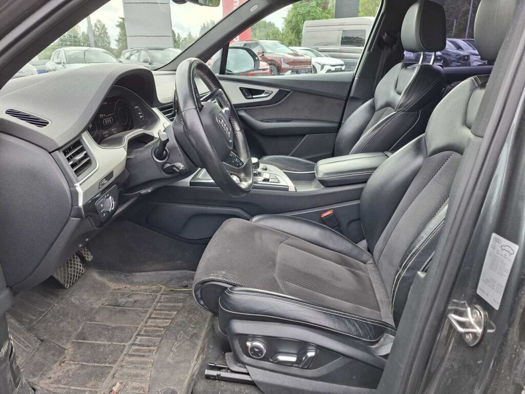 Audi Q7 2015 Harmaa