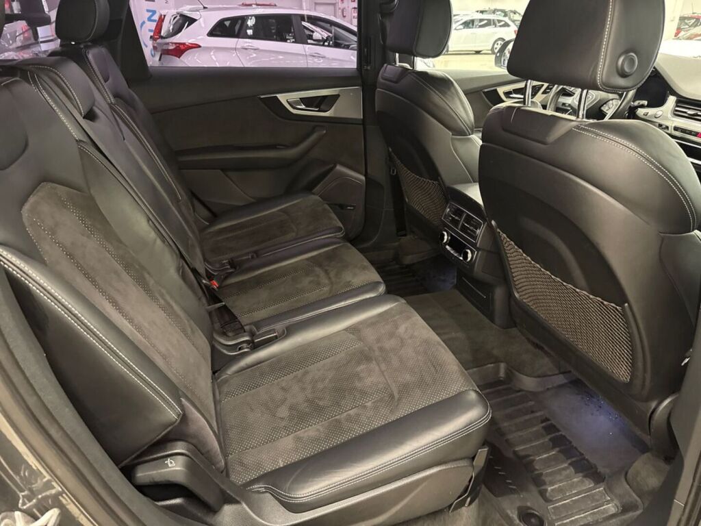 Audi Q7 2015 Harmaa