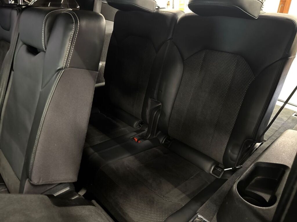 Audi Q7 2015 Harmaa