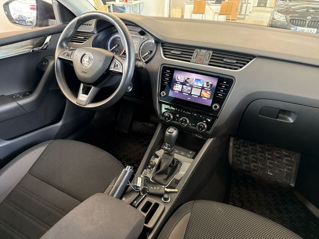 Skoda Octavia 2020 Harmaa