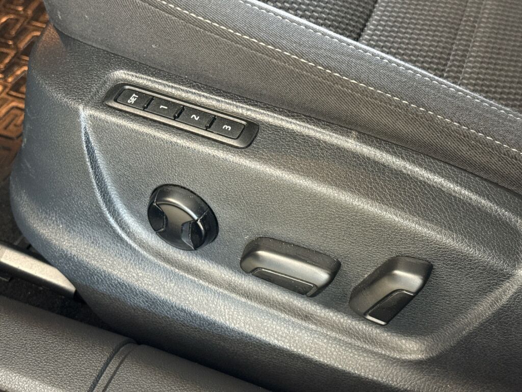 Skoda Octavia 2020 Harmaa