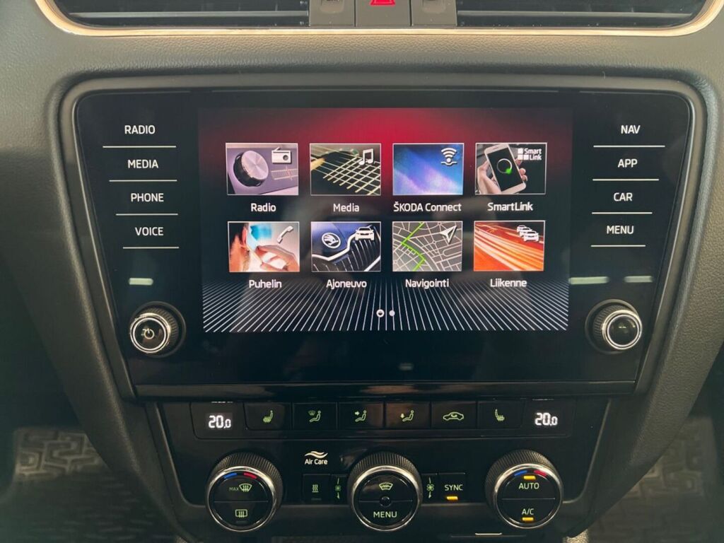 Skoda Octavia 2020 Musta
