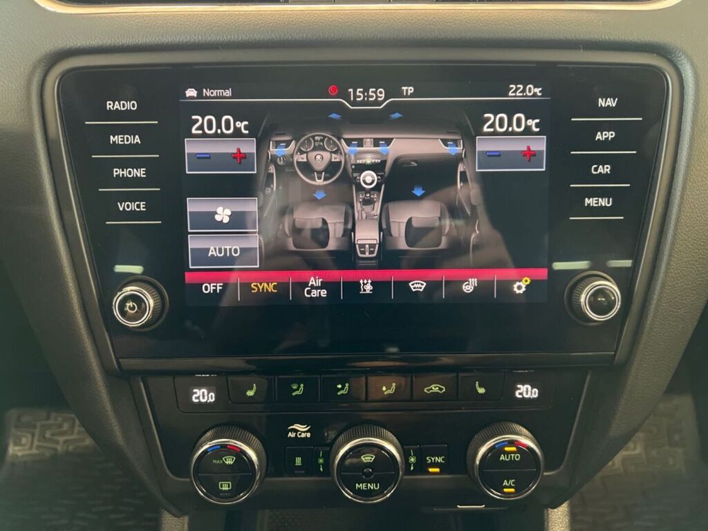 Skoda Octavia 2020 Musta