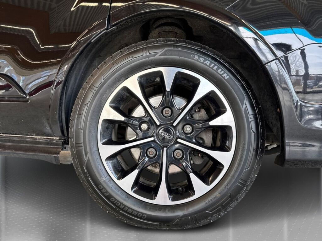 Ford Transit Custom 2018 Musta