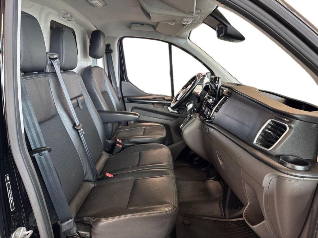 Ford Transit Custom 2018 Musta