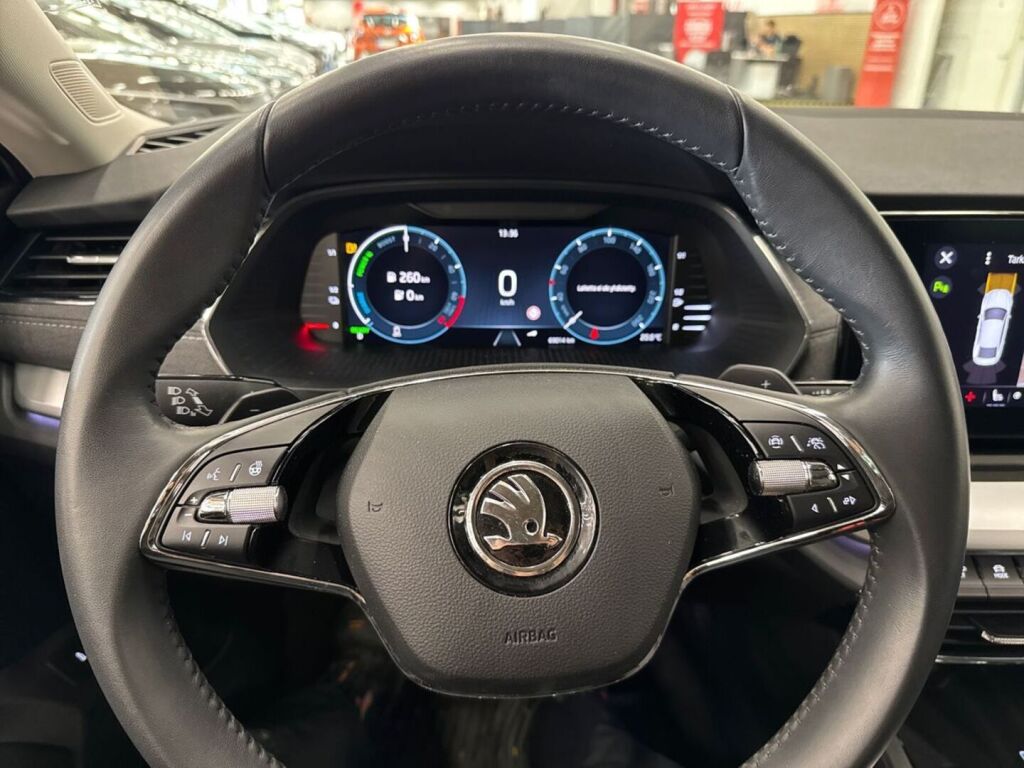 Skoda Octavia 2022 Valkoinen