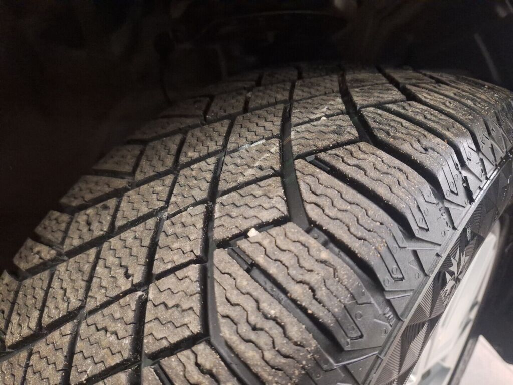 Mitsubishi Eclipse Cross 2022 Ruskea (beige)