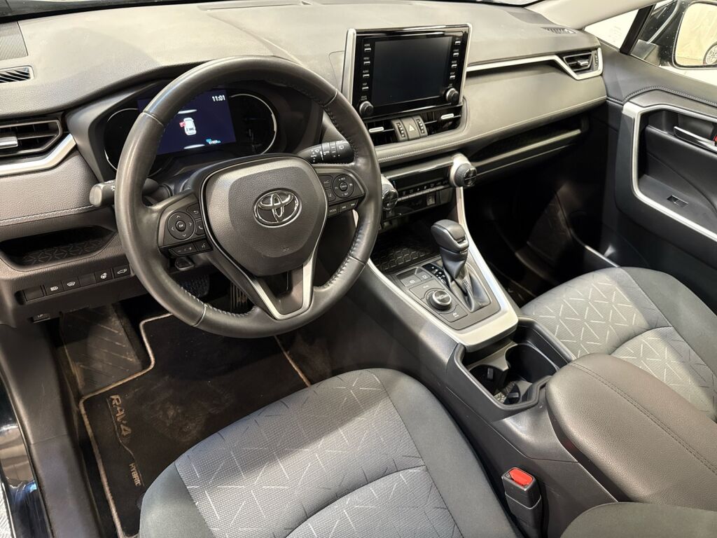 Toyota RAV4 2022 Musta