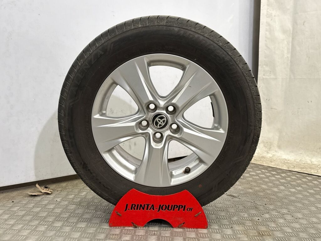 Toyota RAV4 2022 Musta