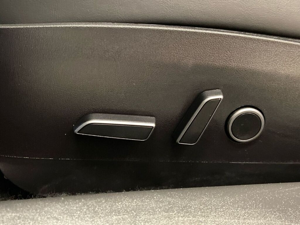 Tesla Model 3 2021 Musta