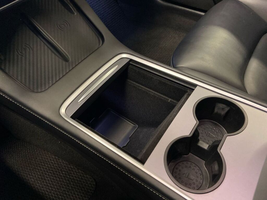 Tesla Model 3 2021 Musta