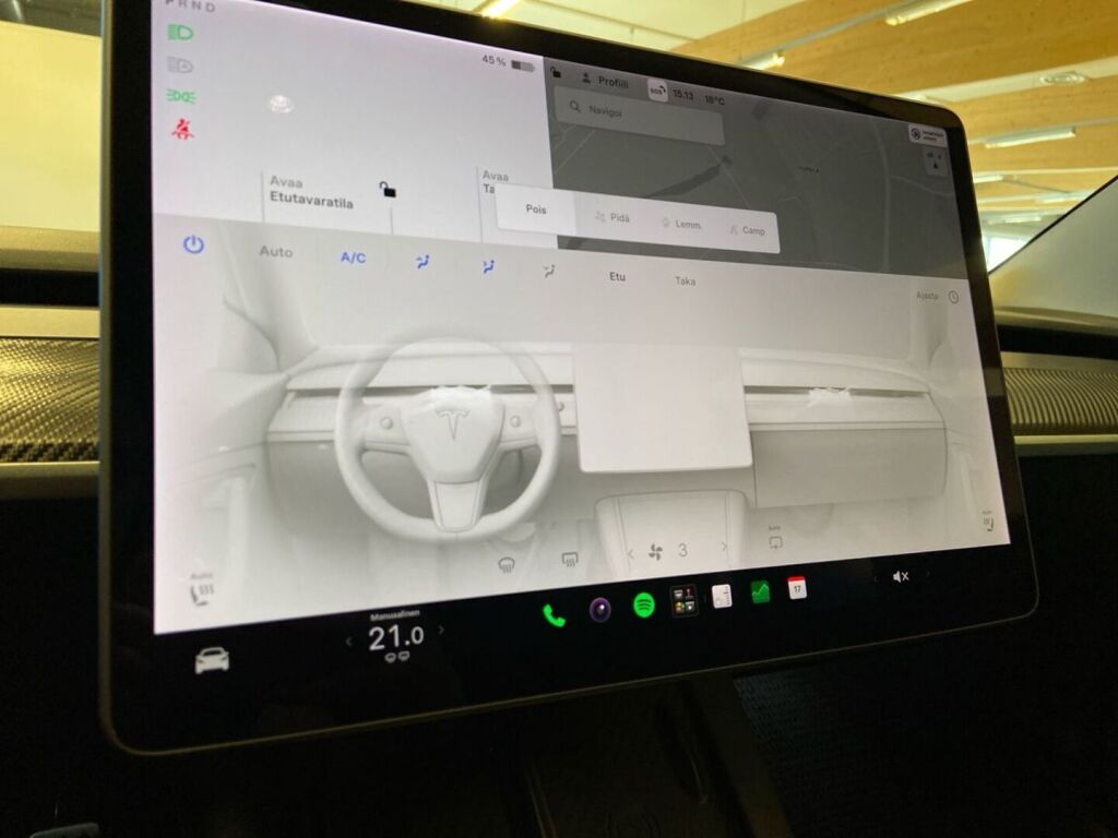 Tesla Model 3 2021 Musta