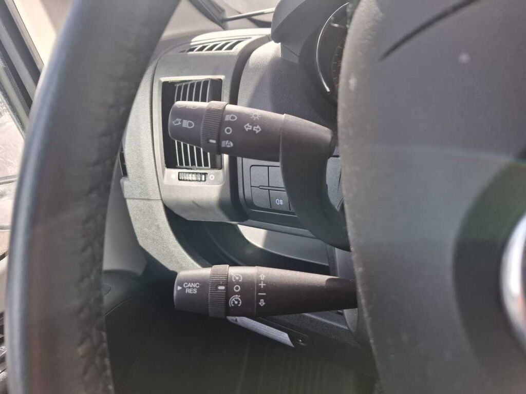 Pössl TRENTA VAN 600 2022 Harmaa