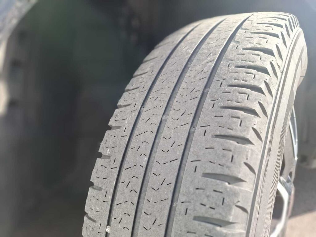 Pössl TRENTA VAN 600 2022 Harmaa