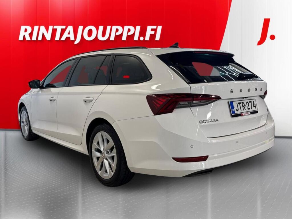Skoda Octavia 2022 Valkoinen