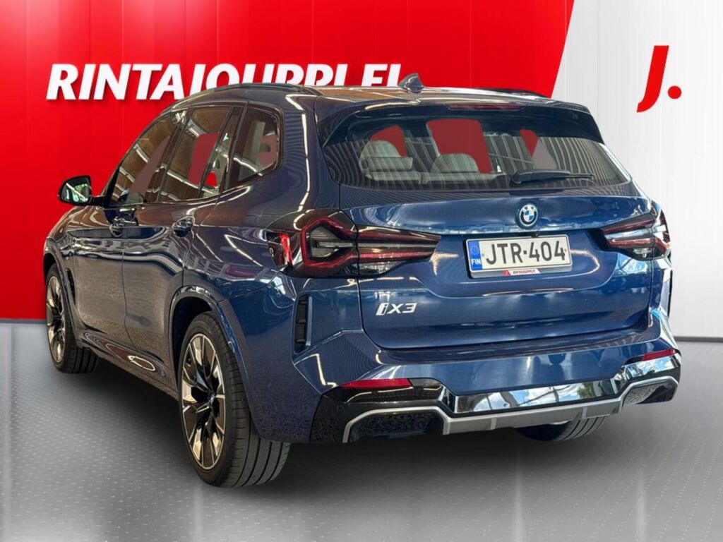 BMW iX3 2022 Sininen