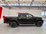 Nissan Navara 2017 Musta