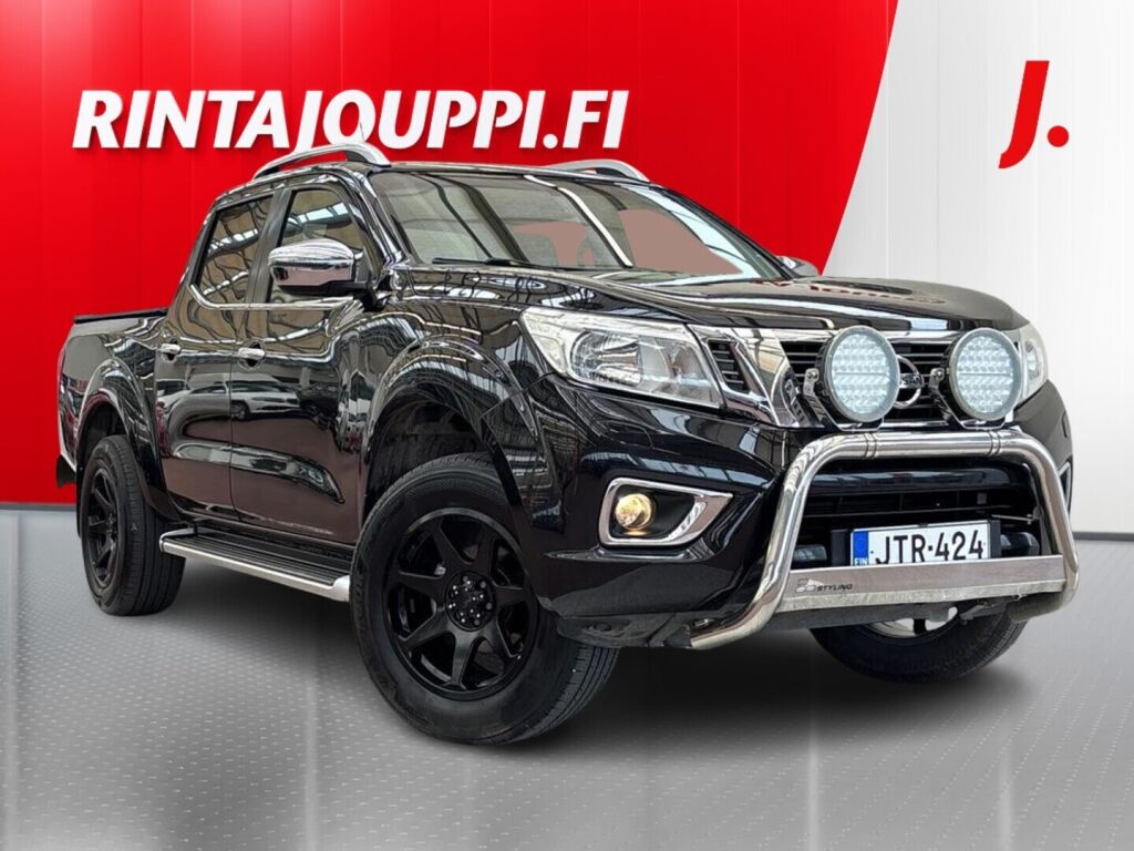 Nissan Navara 2017 Musta