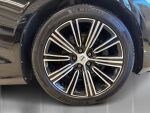 Volvo V60 2022 Musta