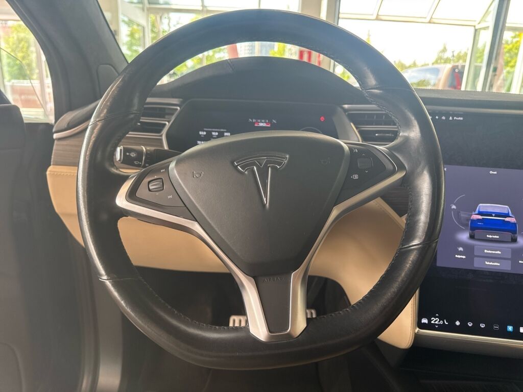 Tesla Model X 2016 Sininen