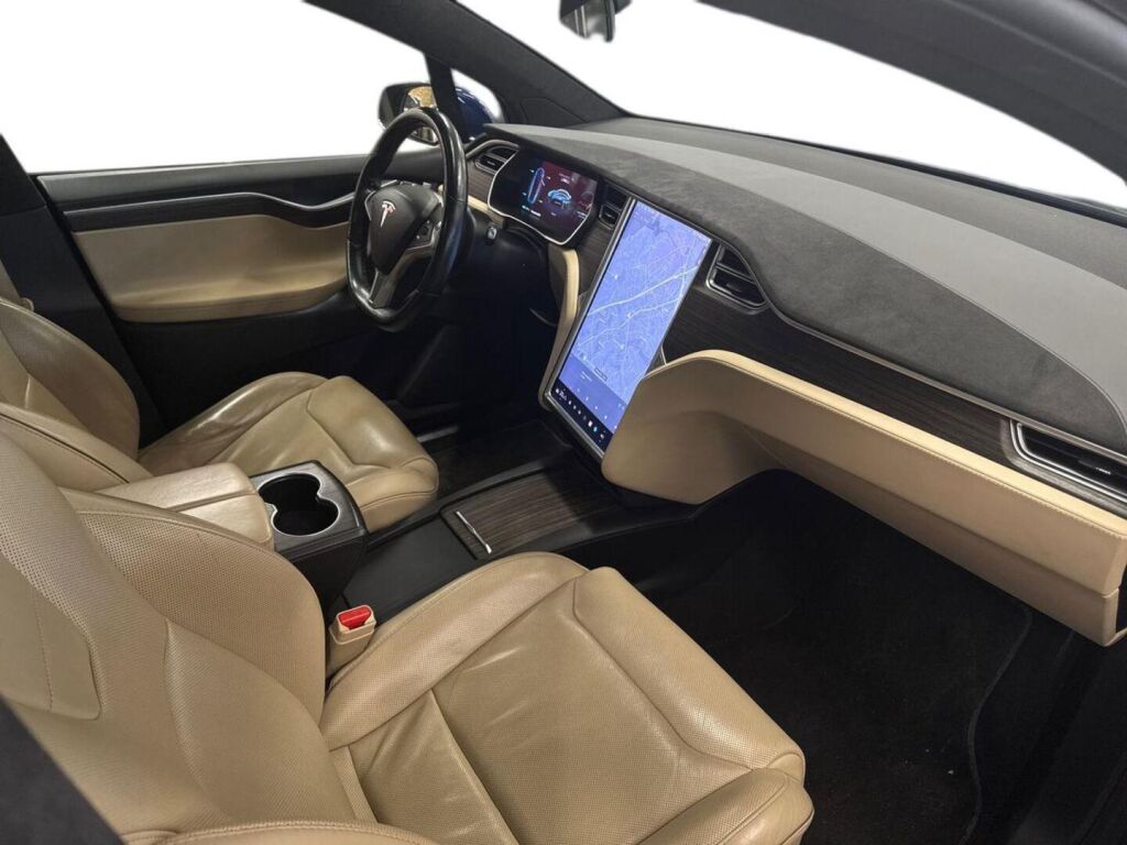 Tesla Model X 2016 Sininen