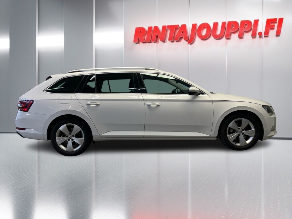 Skoda Superb 2019 Valkoinen
