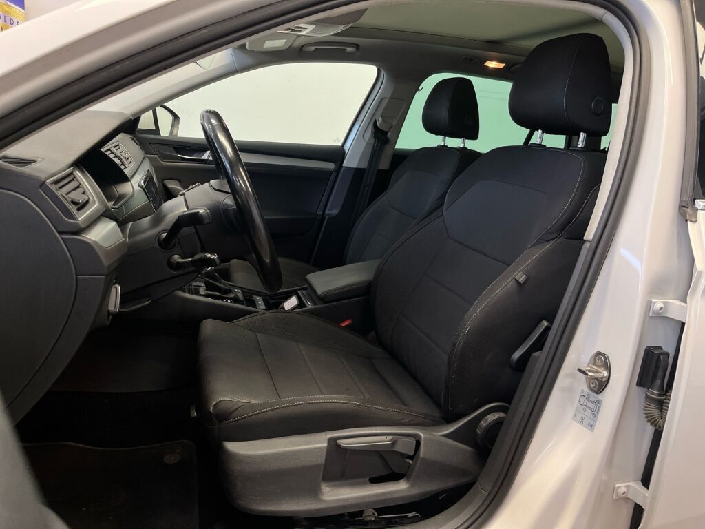 Skoda Superb 2019 Valkoinen