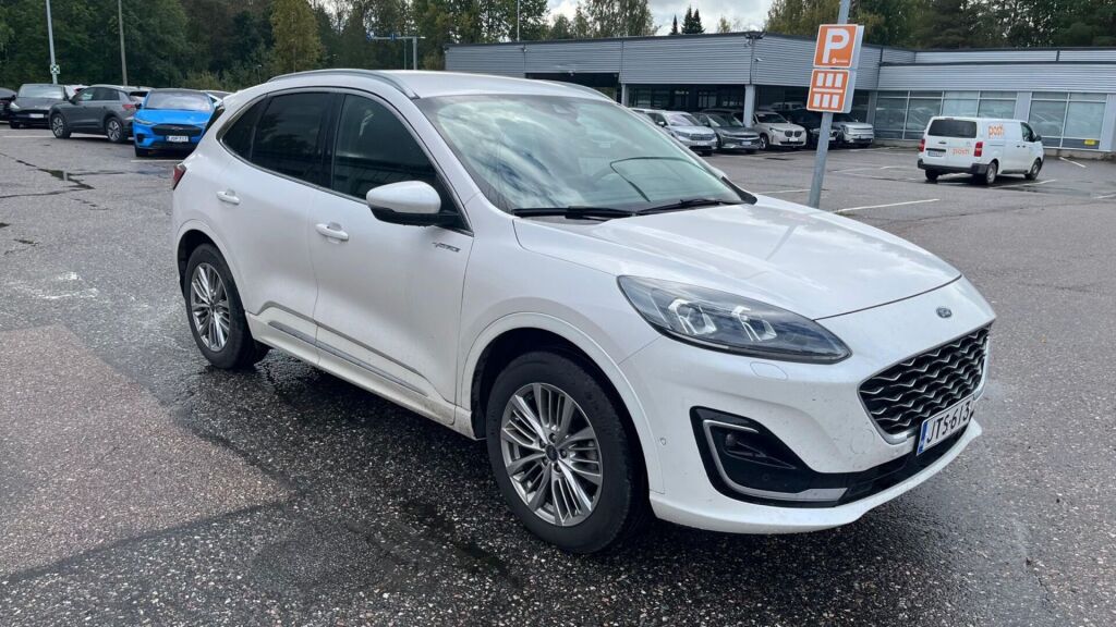 Ford Kuga 2022 Valkoinen
