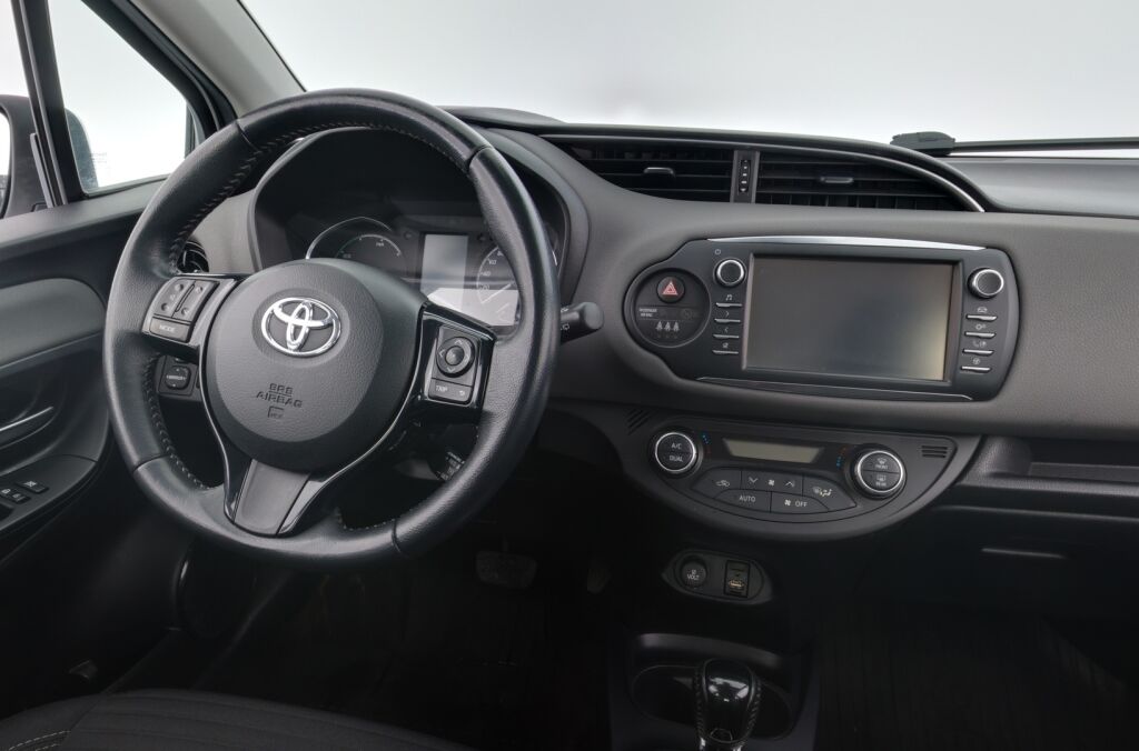 Toyota Yaris 2018 Valkoinen
