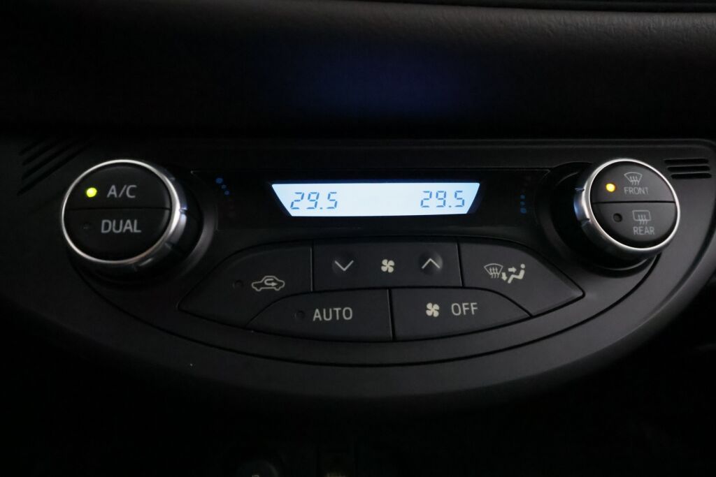 Toyota Yaris 2018 Valkoinen