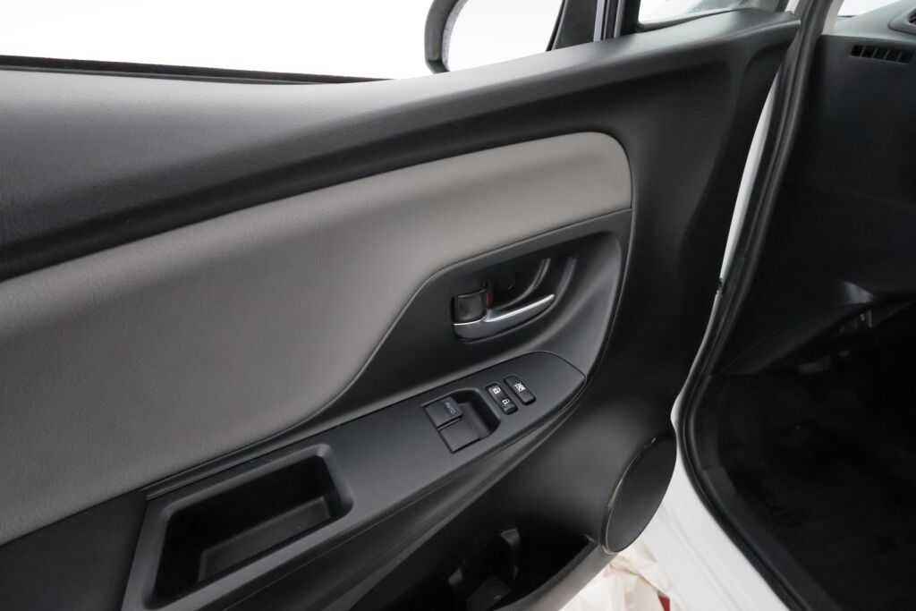 Toyota Yaris 2018 Valkoinen