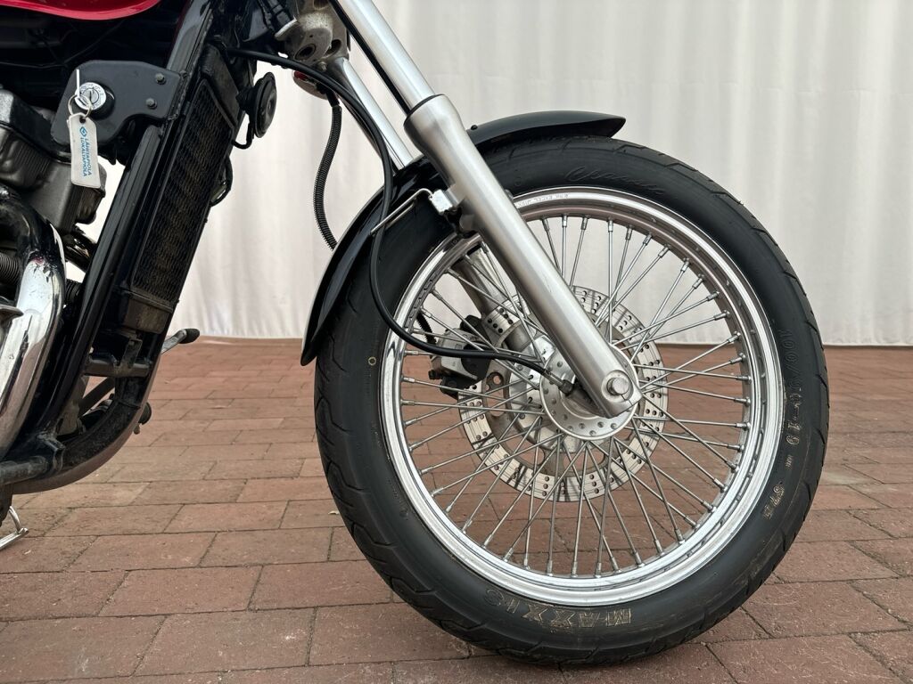 Kawasaki EN 1999 Harmaa