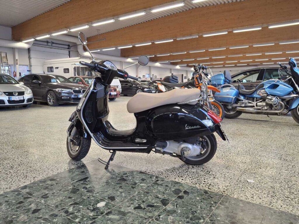 Vespa GTS 2008 