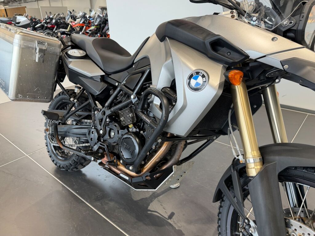 BMW F 2008 