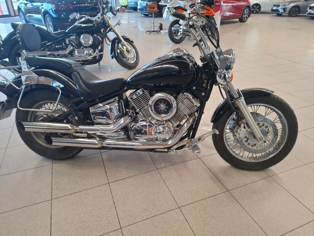 Yamaha XVS 1999 Punainen