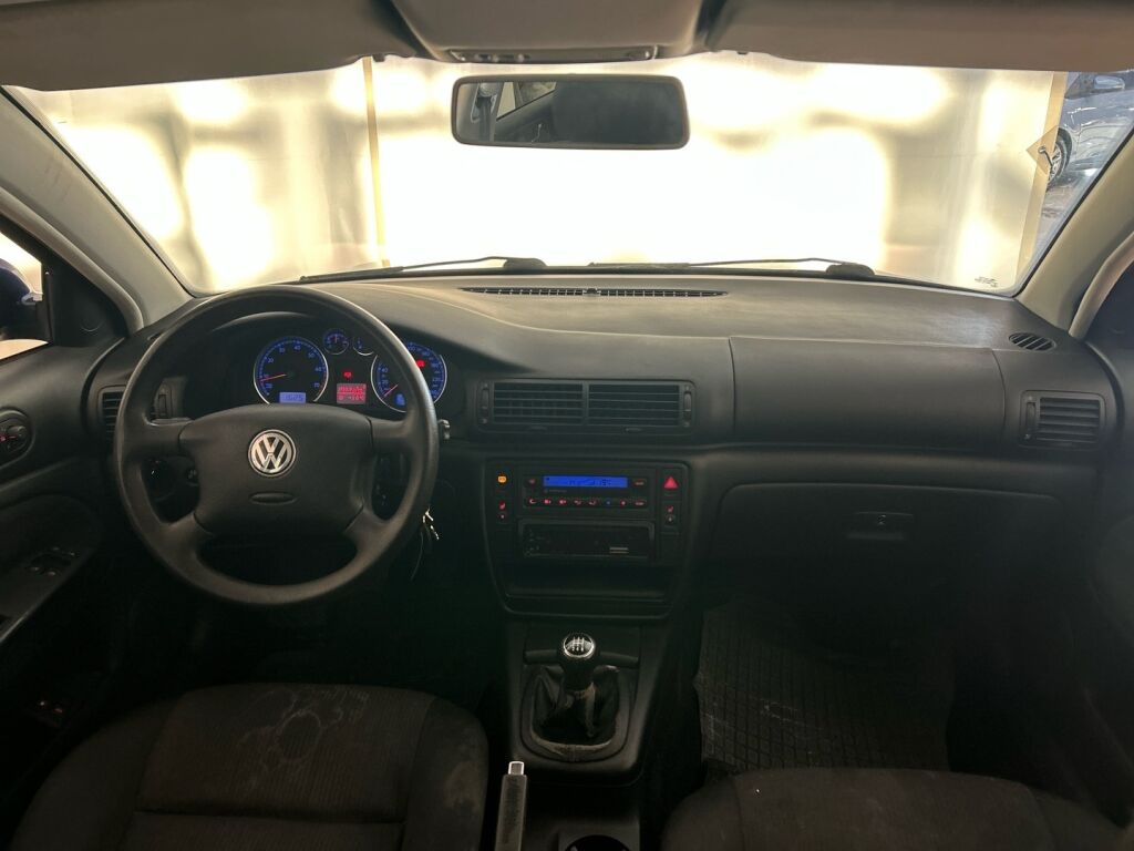 Volkswagen Passat Variant 2002 Sininen