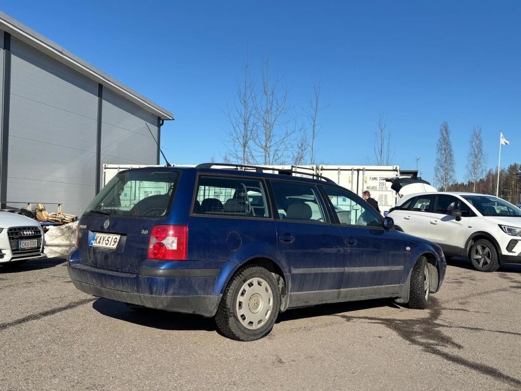 Volkswagen Passat Variant 2002 Sininen