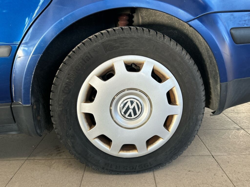Volkswagen Passat Variant 2002 Sininen