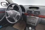 Toyota Avensis 2005 Vihreä