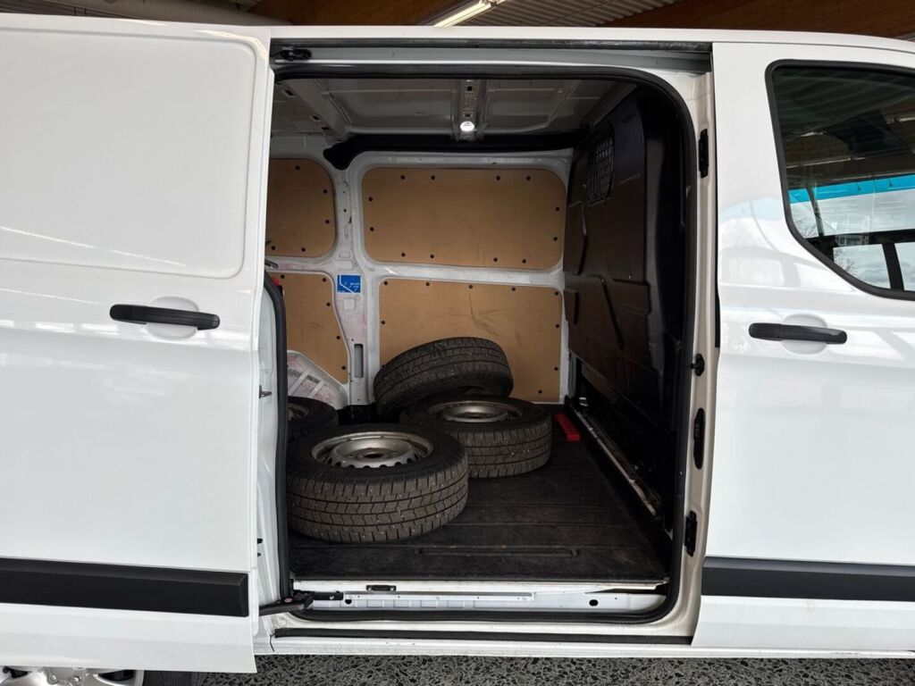 Ford Transit Custom 2019 Valkoinen